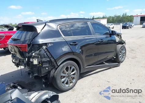 2021 Kia Sportage S z USA, uszkodzony, nr VIN KNDP63AC6M7872803
